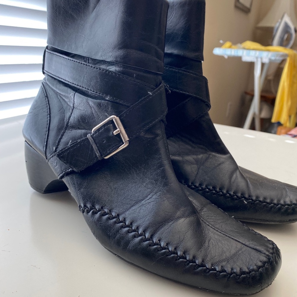 Black boots